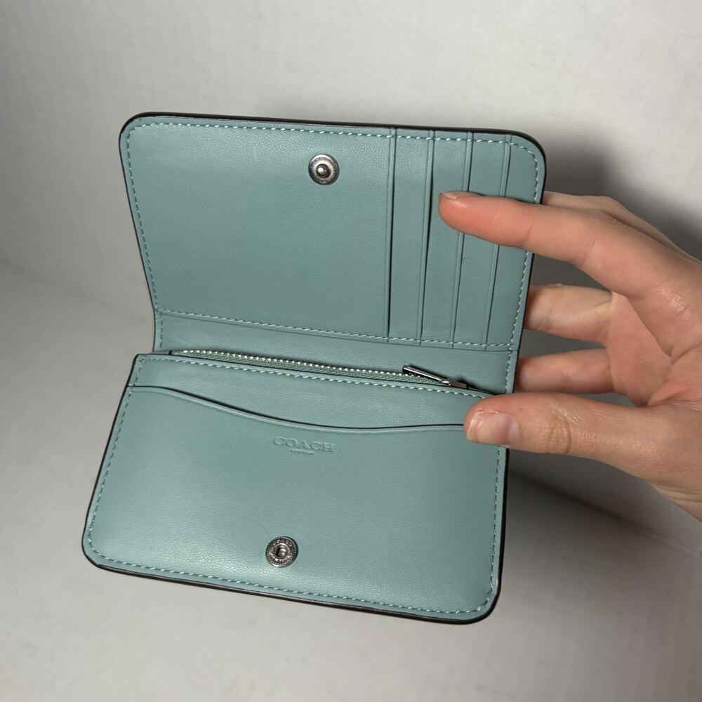 Coach Essential Slim Card Case Wallet CR990 in Silver/Light Blue Aquamarine - Picture 3 of 4